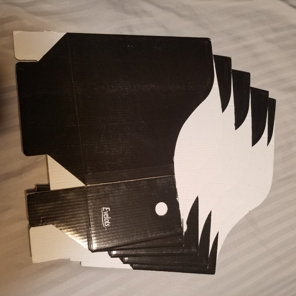 **(BUY 2 + 1 FREE)** Five Evelots File organizer